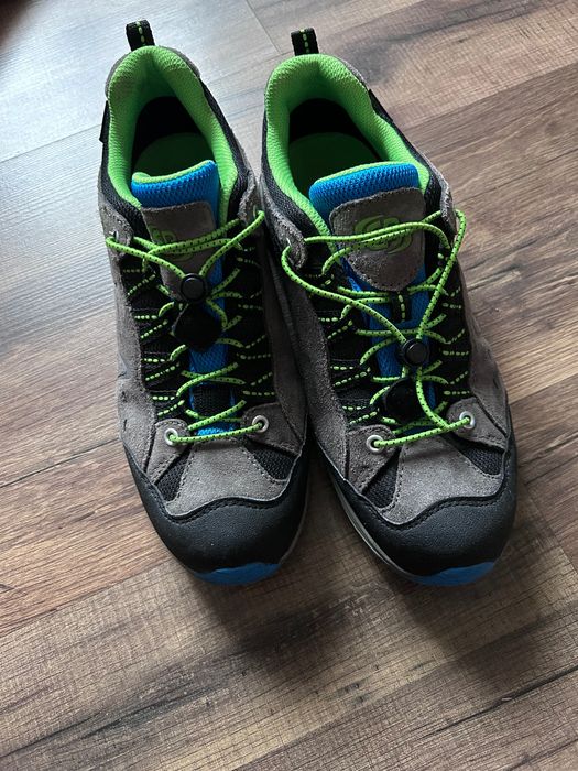 Трекінгові корсівки Brutting