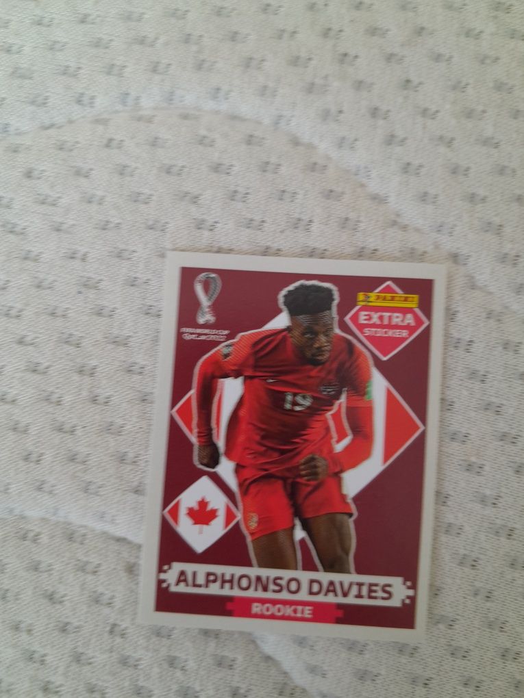 Gravenberch prata Extra Sticker +Alphonso Davies base Extra sticker