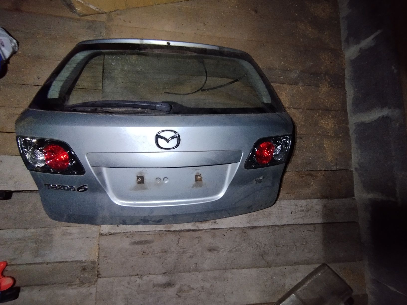 Кришка багажника Mazda 6