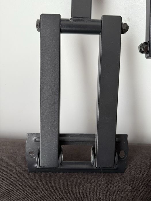 Dwa uchwyty na monitor/telewizor 13-42 cale