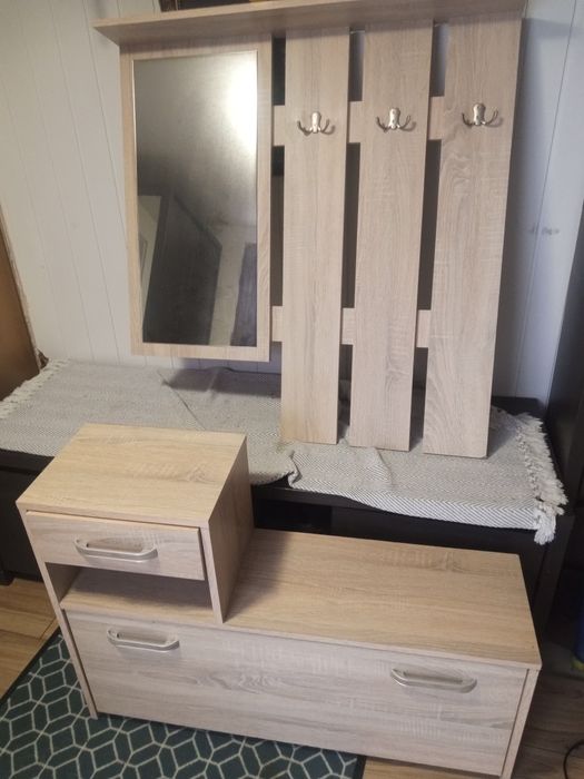 Szafka na buty plus wieszak