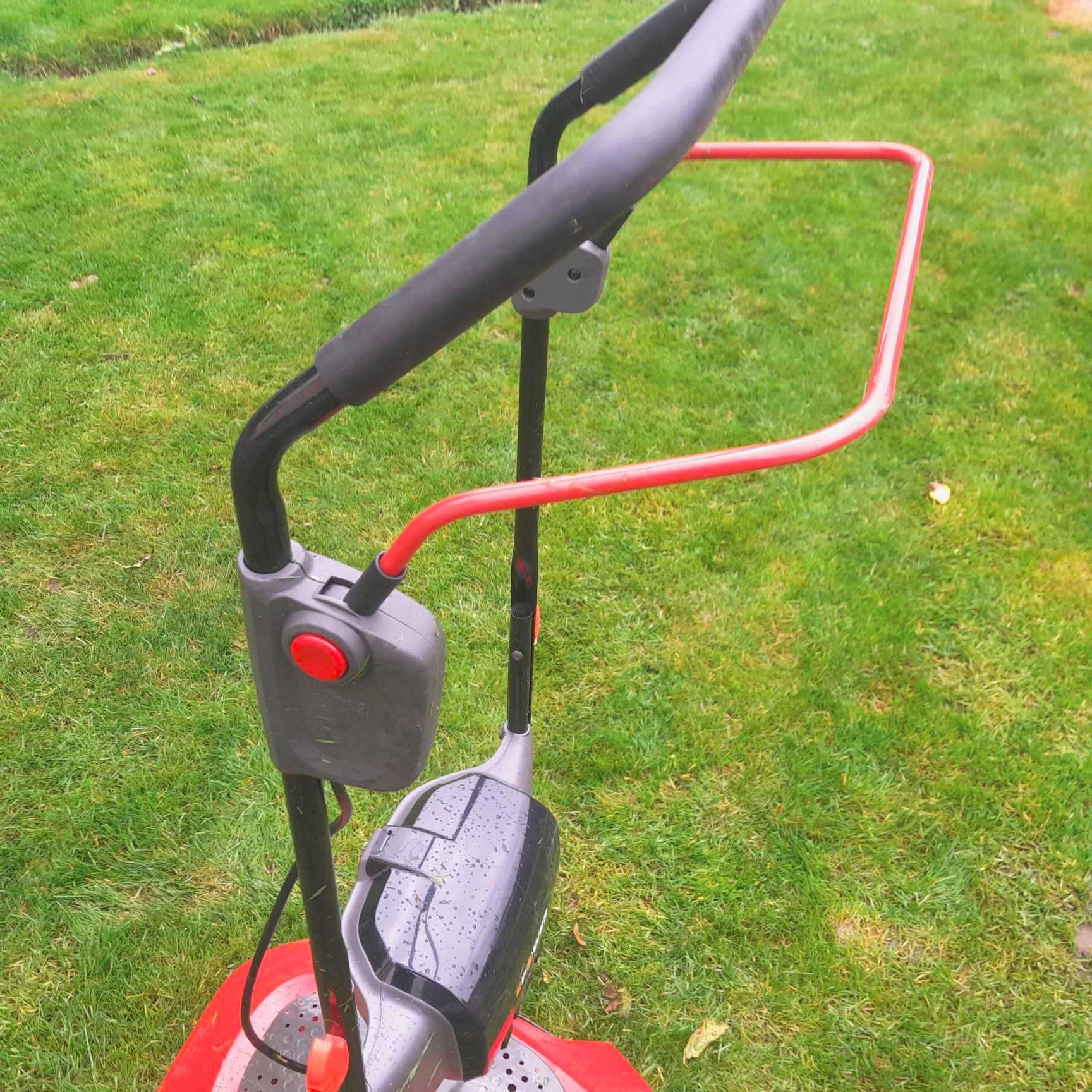 Mountfield Typhoon 30Li kosiarka akumulatorowa bateria 2x4Ah