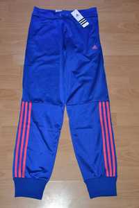 Nowe Adidas spodnie dresowe YG PES Junior E 164/70 Oryginalne