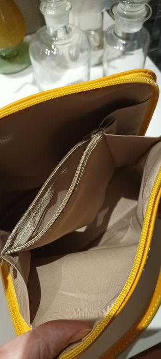 Carteira senhora em pele