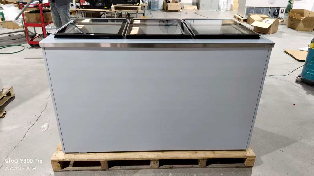 Witryna , konserwator do lodów K6