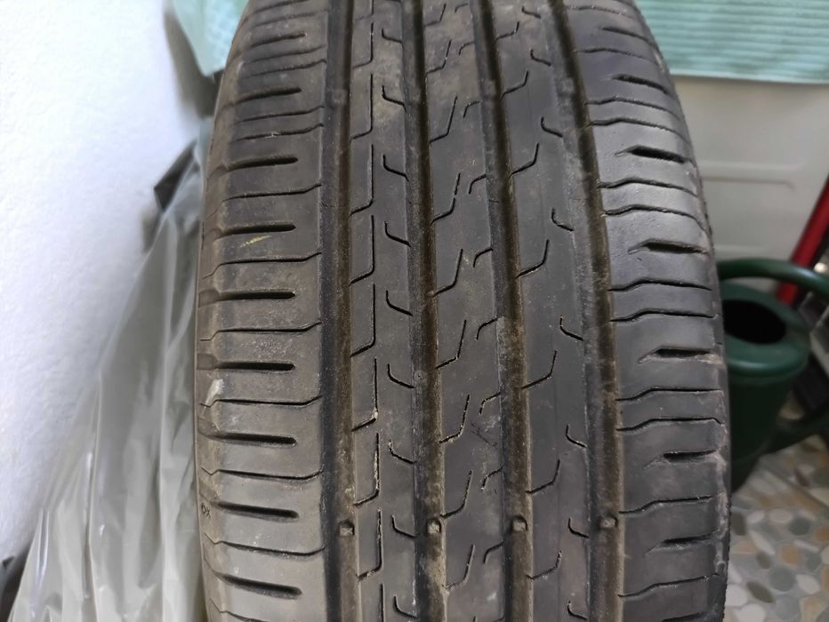 Opony letnie Continental 215 55 R17