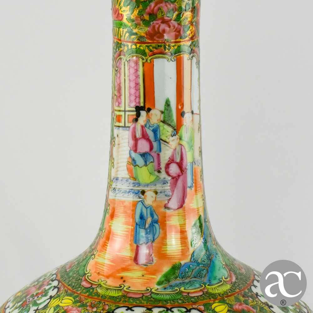Garrafa bojuda com tampa, decoração Mandarim, reinado Guangxu