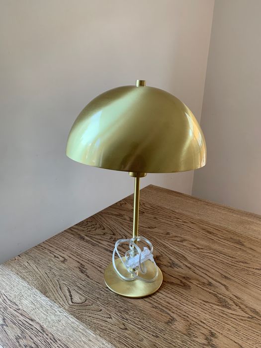 Lampa stołowa na komodę Westwing złota nowa!