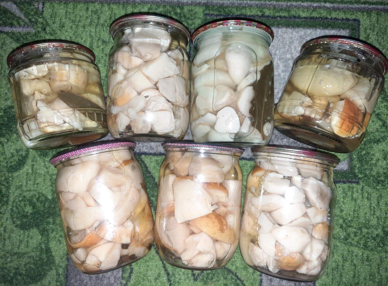 Продам мариновані білі, польські гриби, маслята, опеньки, козарі