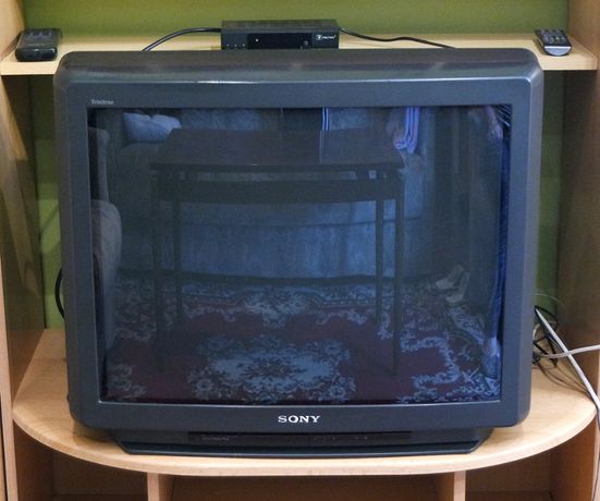 Stary telewizor sony sprawny przekątna ekranu 70 cm