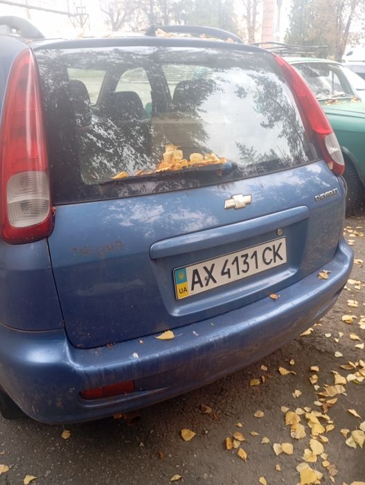 Автомобиль Шевроле Такума