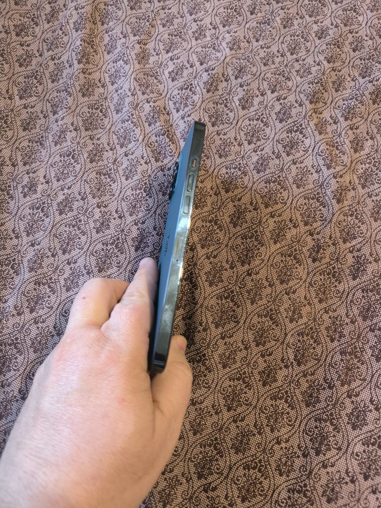 Продам iPhone 12 pro max 256