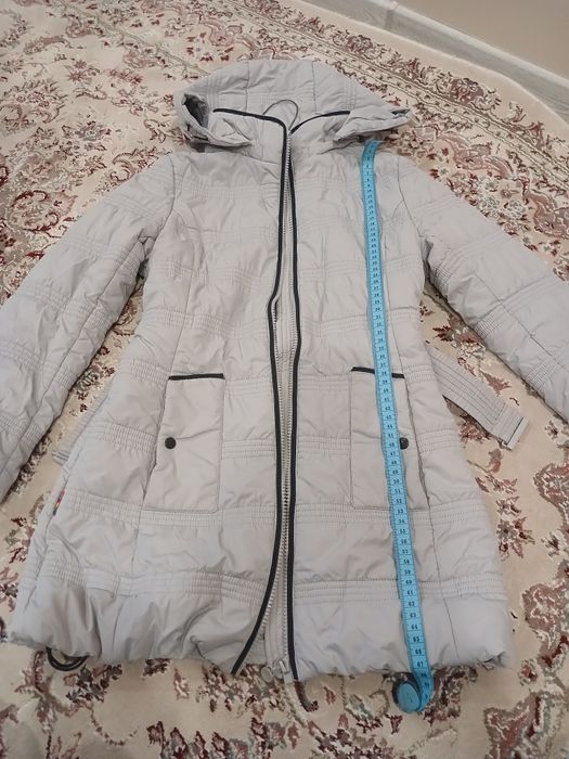Продам весняну курточку на зріст 146
