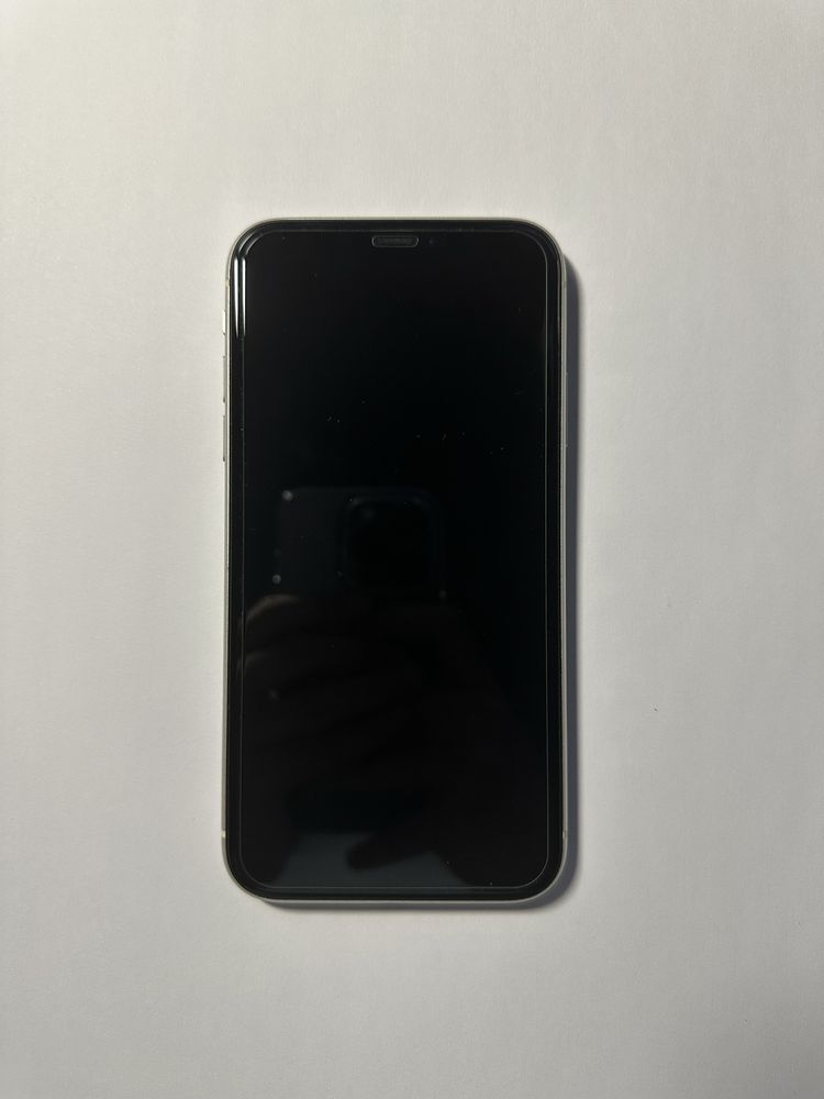 iPhone 11 64GB Branco