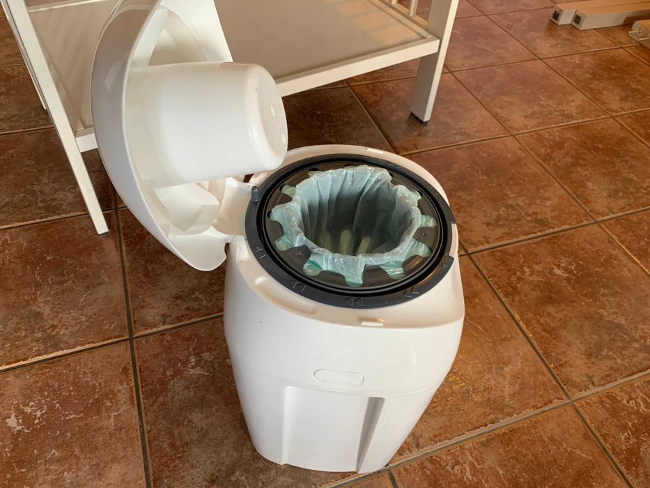 Przewijak Ikea Gulliver + Kosze Önsklig + Tommee Tippee Pojemnik