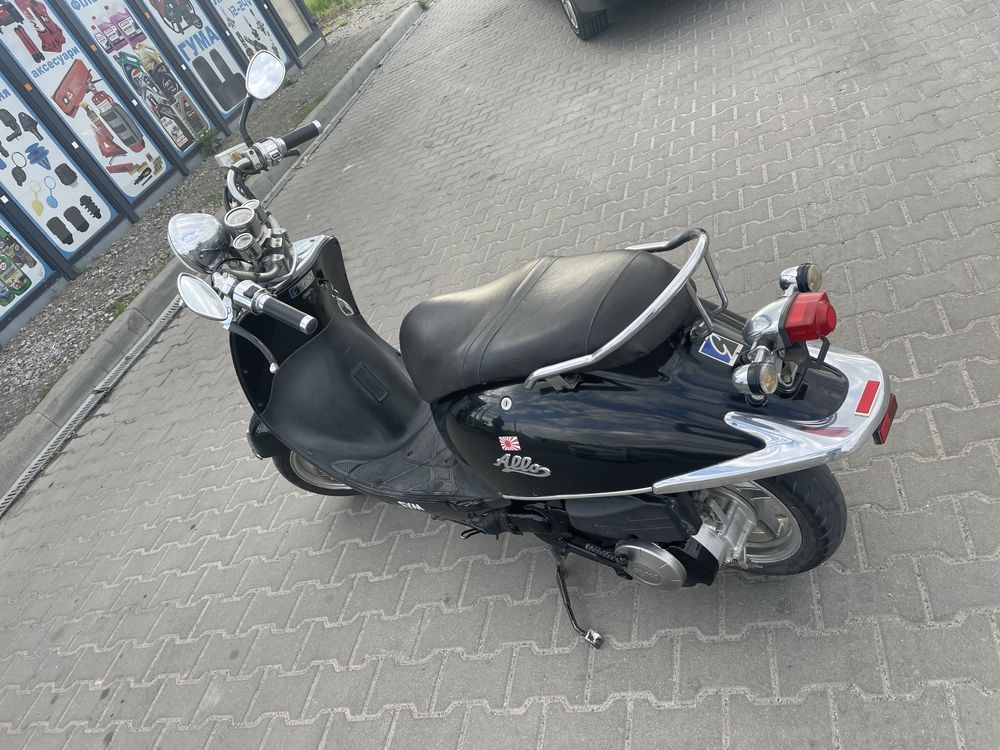 Продам  скутер в хорошем состояние