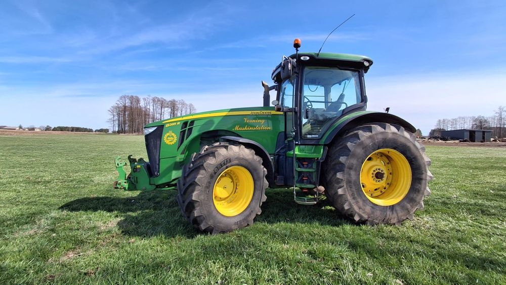 John Deere 8 R 285, 8285 R

305 000 zł