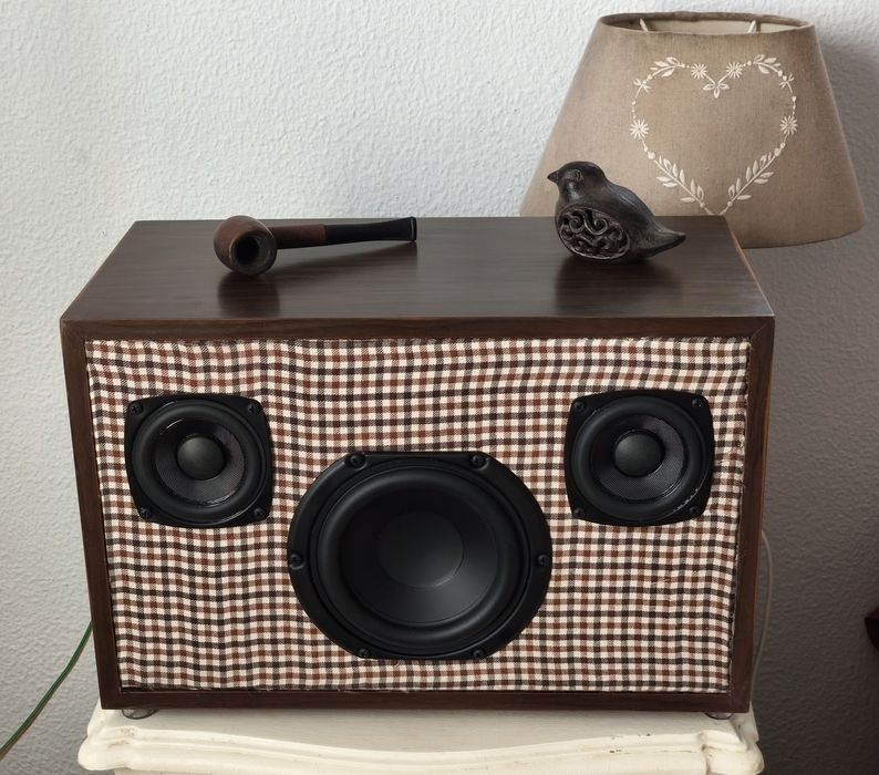 Coluna streaming WiFi Bluetooth