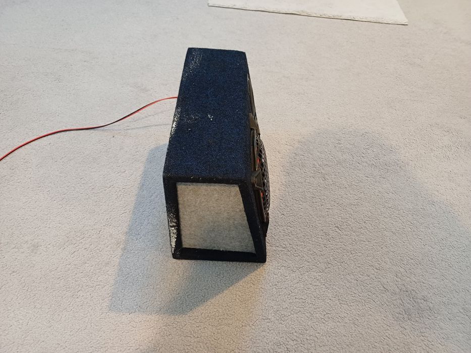 Głośnik subwoofer skrzynia basowa car audio