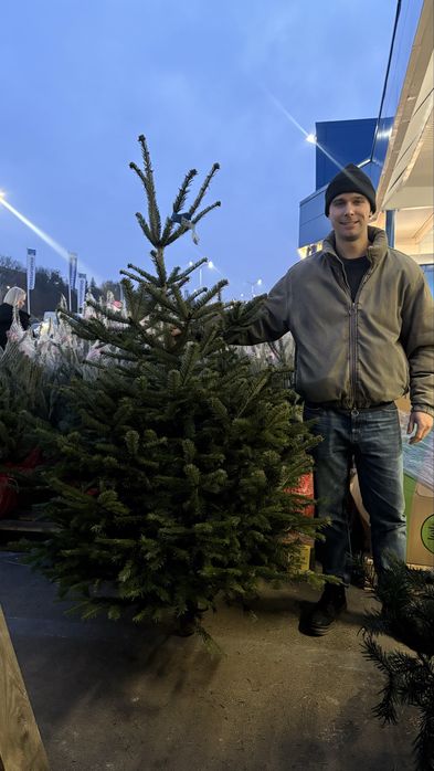 Świąteczne Choinki z Dostawą pod Drzwi – Poznań!