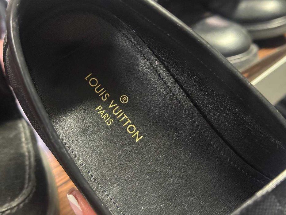 ПРОДАМ Чоловічі лофери Louis Vuitton оригінал