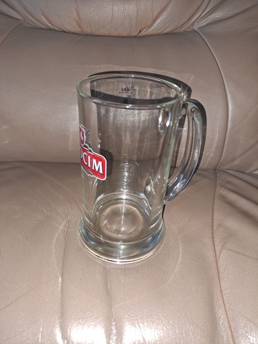 Nowy szklany kufel,kufelek do piwa. Pojemność 0,5 litra.