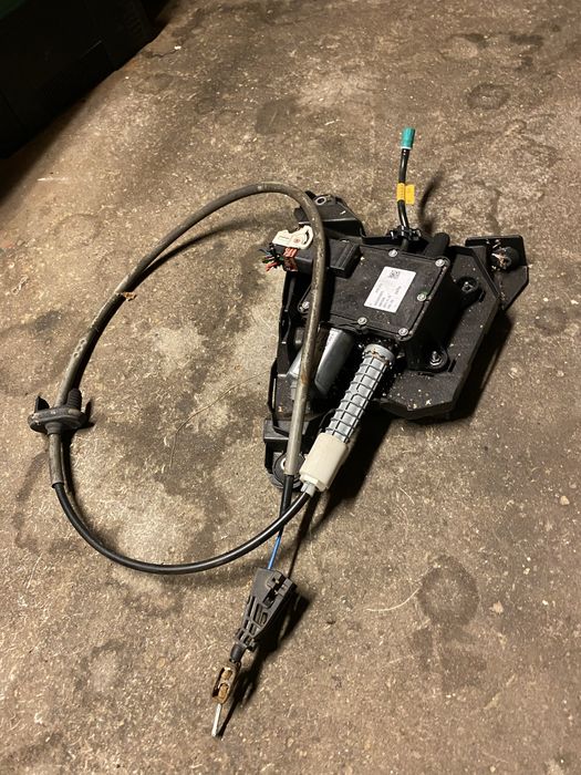 Блок ручніка пежо 3008