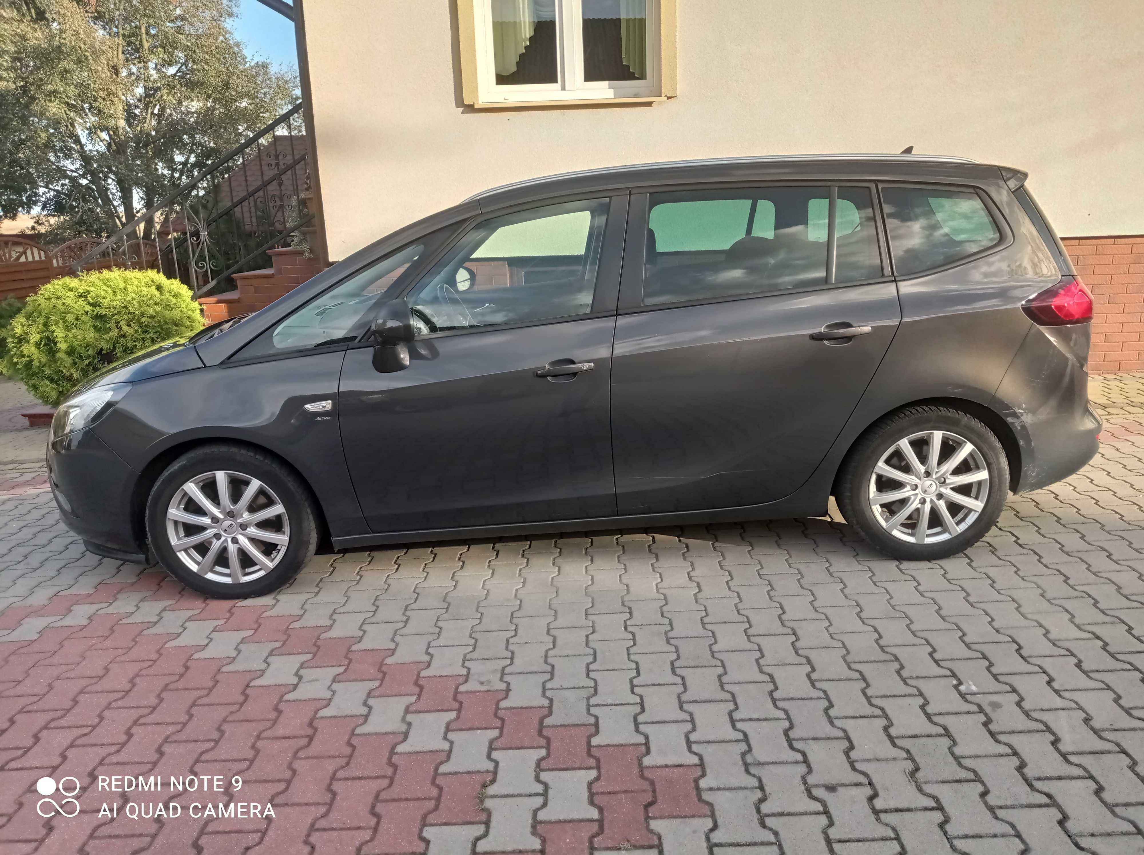 Opel Zafira Tourer 2.0 CDTI 2015r 170KM