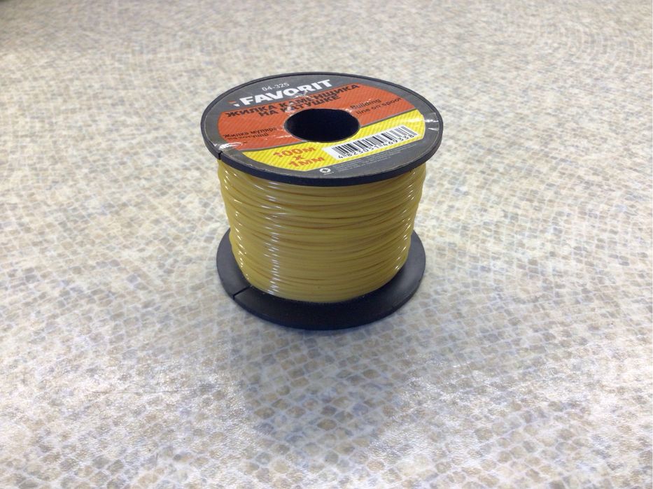 Жилка каменщика на катушке Favorit 100 м х 1 мм.