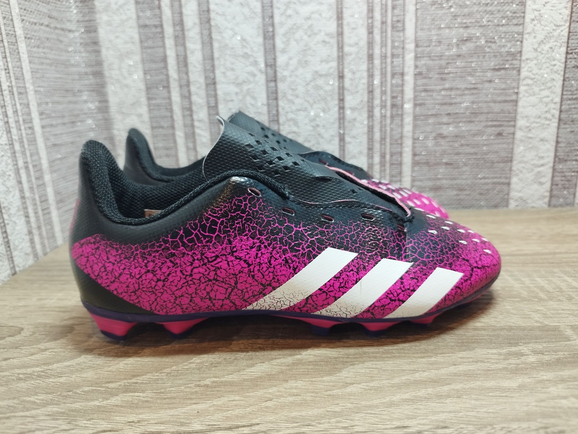 Adidas Predator детские футбольные бутсы 33