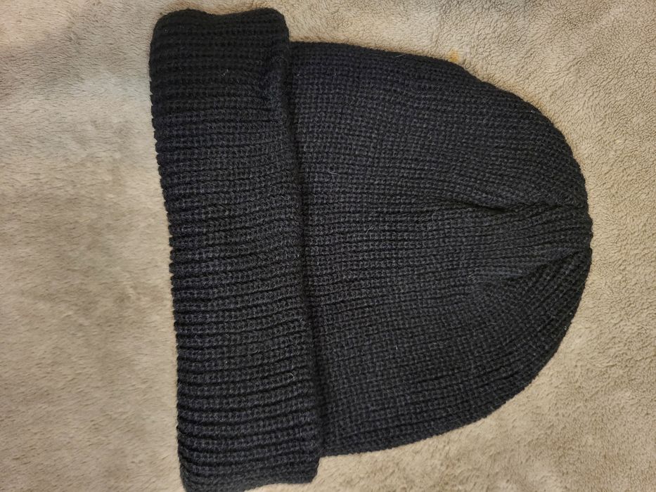 Дитяча шапка, чорна шапочка