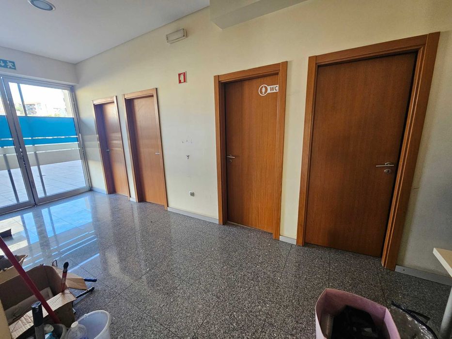 Aluguer Loja - Restauração / Comercio / Serviços - Centro de Ermesinde
