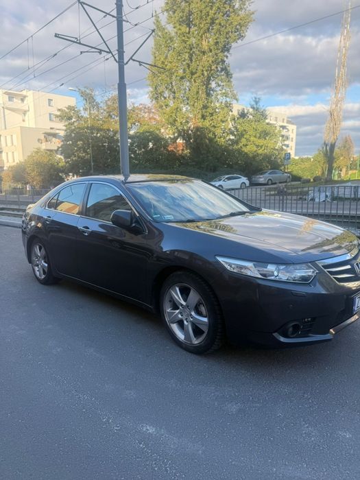 Honda Accord VIII executive 2.0 benzyna OC i przegląd 22.11.2026
