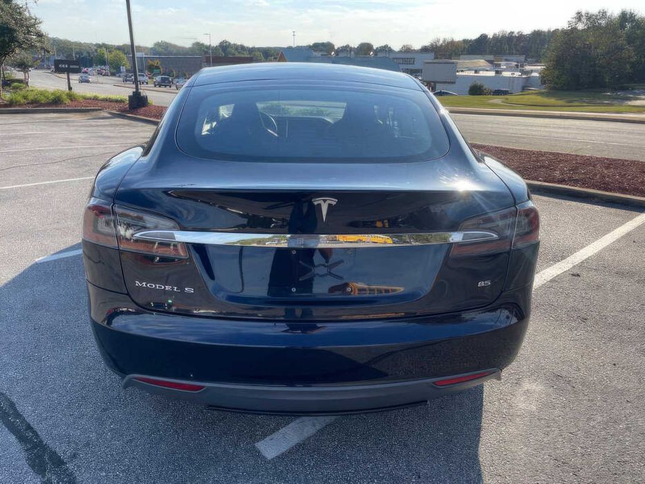 Tesla Model S 85      2014