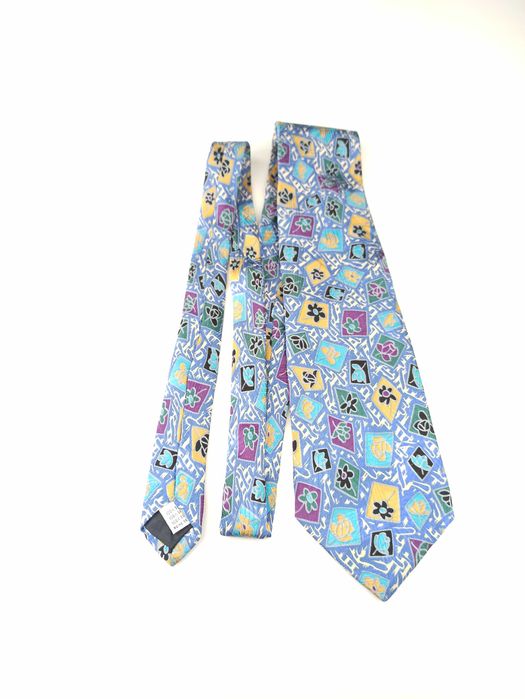 Nickerson niebieski jedwabny krawat w kwiaty ap05