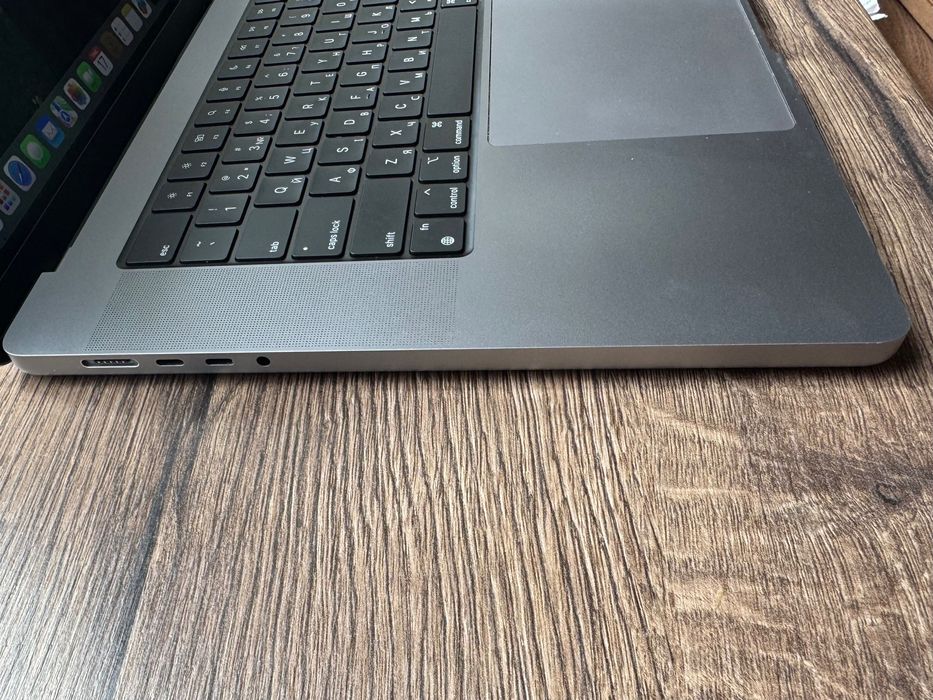 MacBook Pro 16" M1 Pro 16GB/1TB/10 CPU/16 GPU Space Grey (MK193) 2021