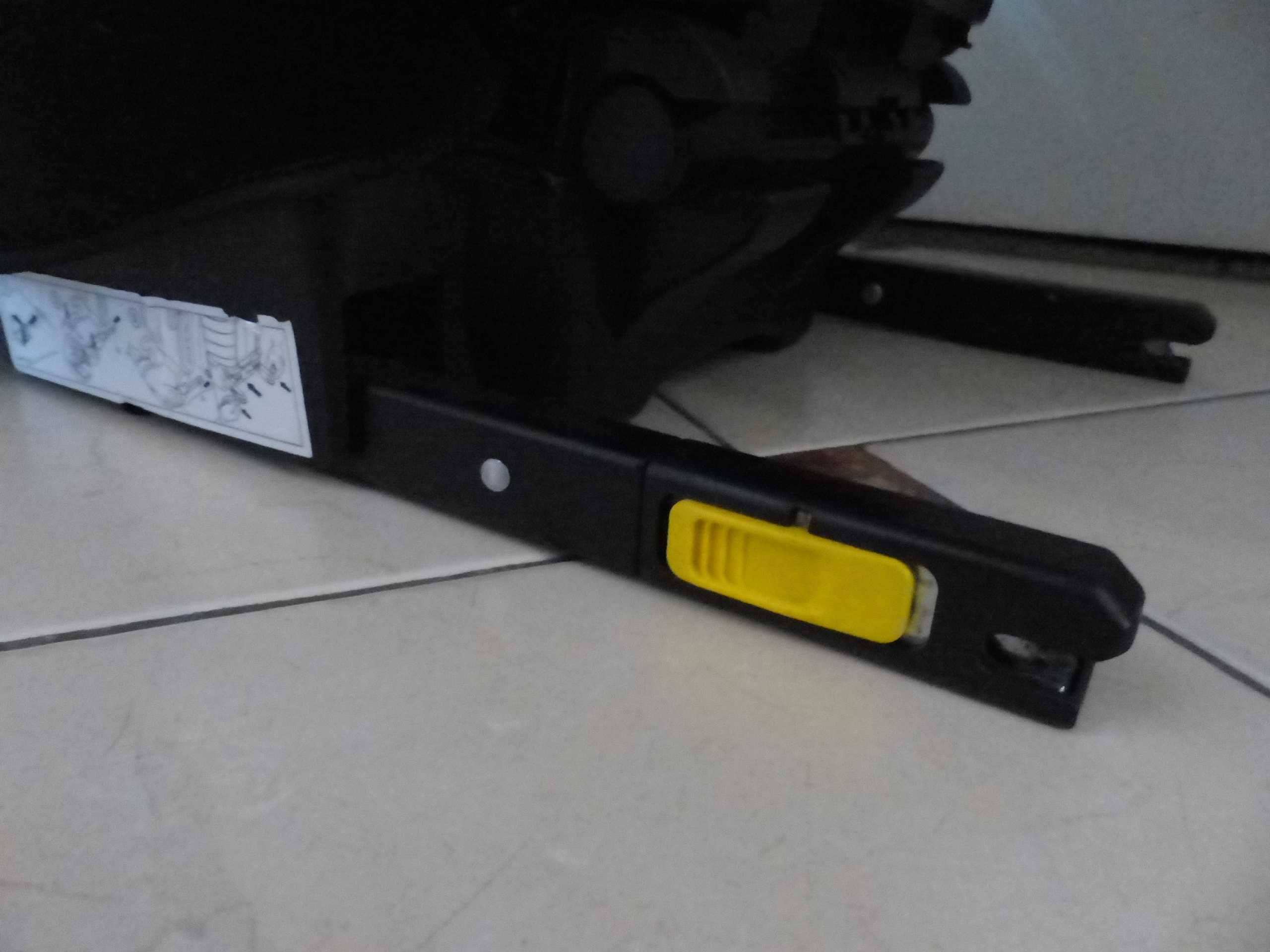 Fotelik samochodowy dla dziewczynki RECARO Monza Seatfix 15-36 kg