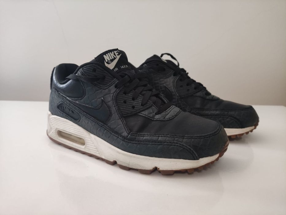 Ténis  pretos Nike Air Force tamanho 38