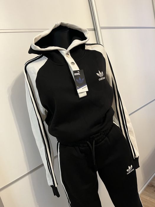 Ocieplane Dresy Damskie