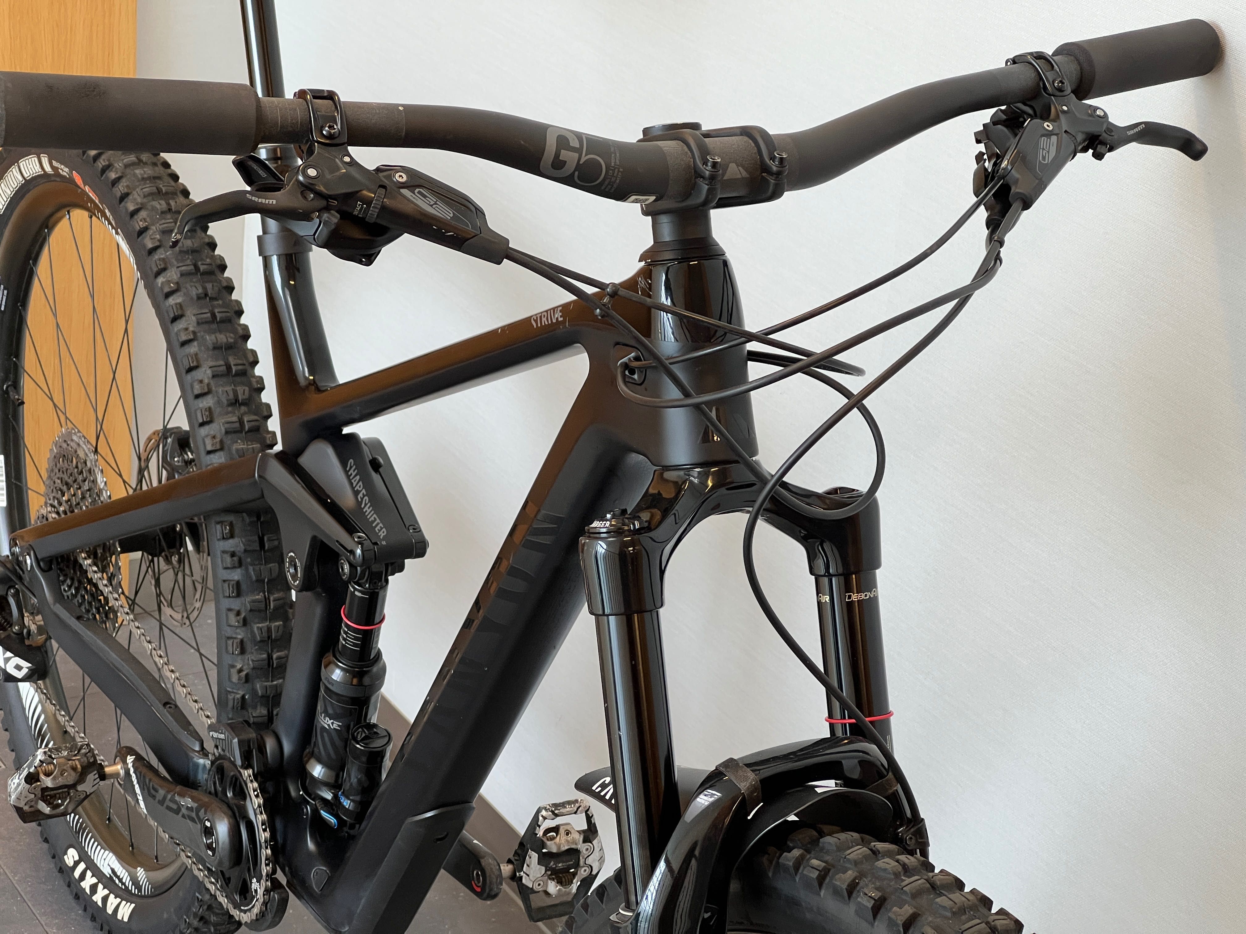 Canyon Strive CF 9.0 rozmiar L, SRAM X01 Eagle enduro