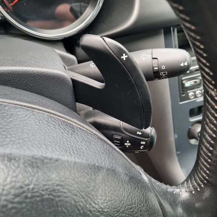 Пежо 3008 рік 2014  мотор 1.6 HDI