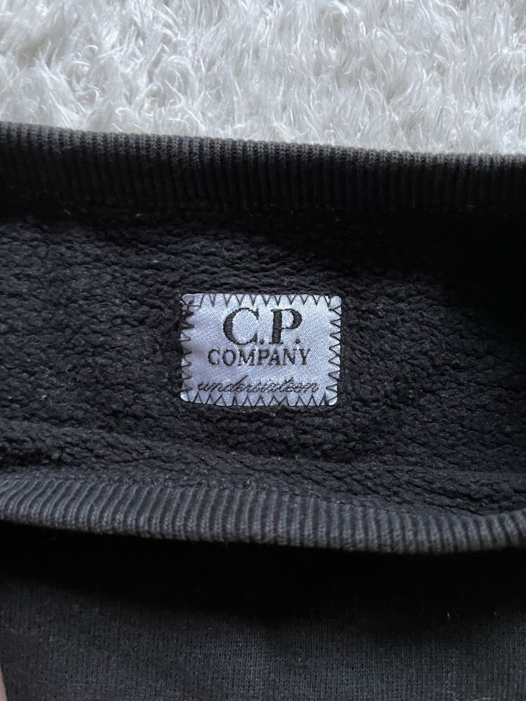Кофта cp company оригінал розмір 10