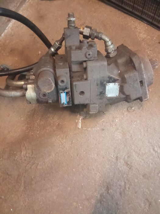 Silnik hydrauliczny do koparki jcb