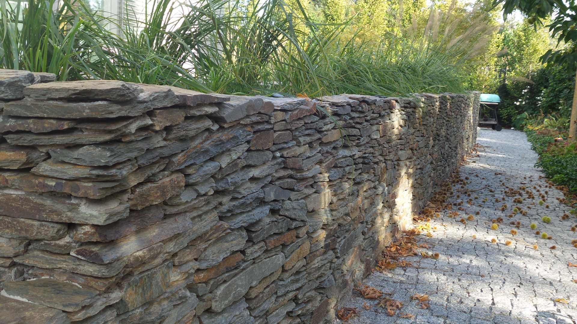 Łupek ogrodowy, kamień na mury, oczka wodne, ścieżki, alejki, na mur