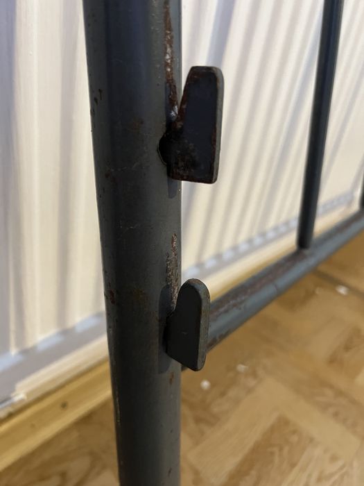 быльце от металлической кровати