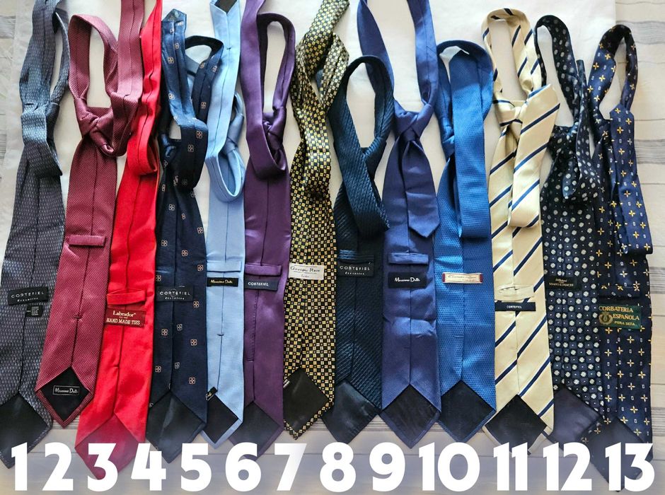 Gravatas vários tons e padrões