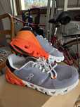 Buty ON RUNNING 44 280mm