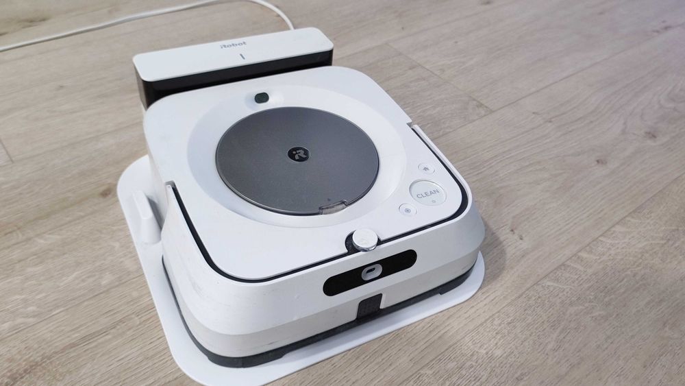 Полотер iRobot Braava Jet m6