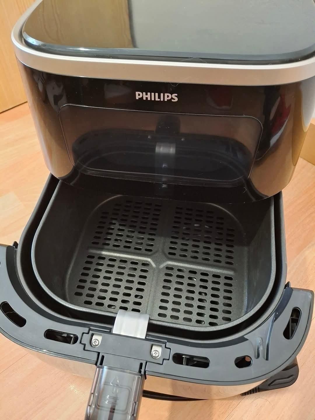 AIRFRYER PHILIPS NOVA  nunca foi usada COMPRADA na worten
