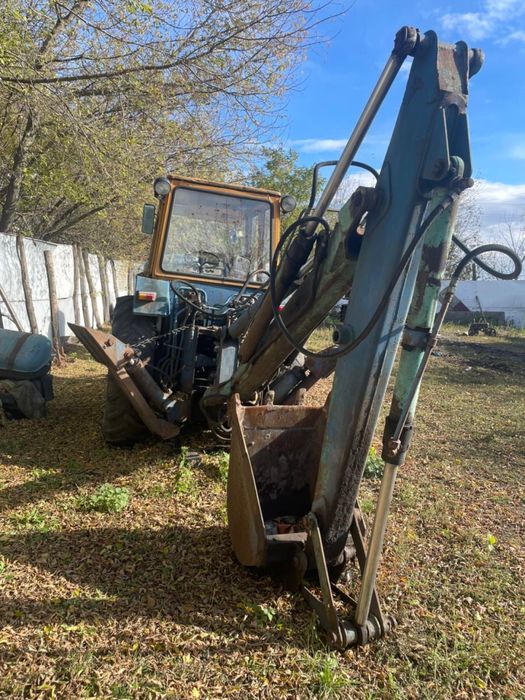 Екскаватор колісний